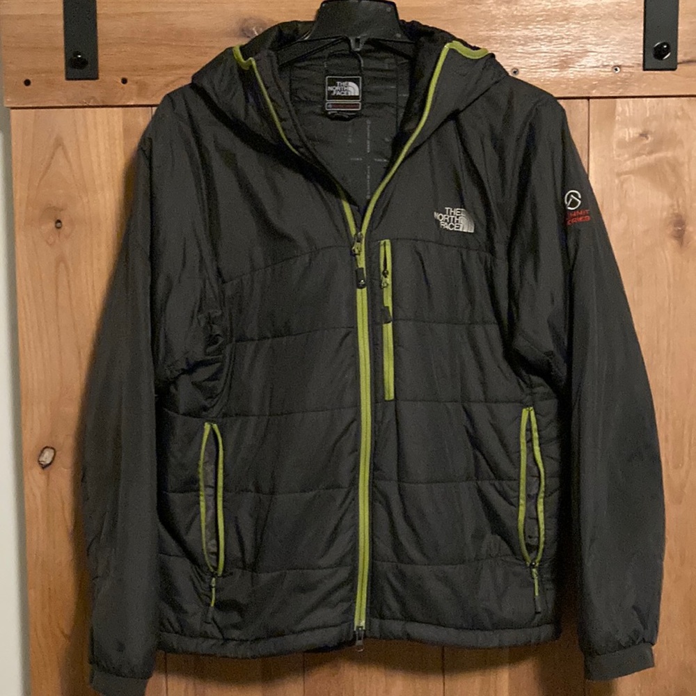 The North Face Summit Series Hooded Puffer Jacket Size L